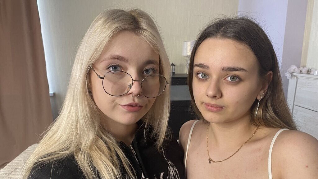 JulieAndLira