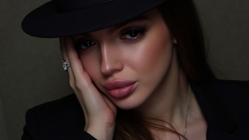 AnnabelleWhitee